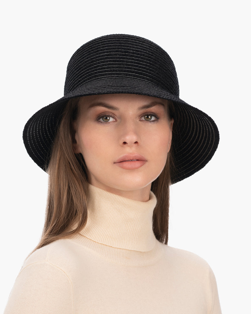 Shenia Cloche OriginalBlack Eric Javits